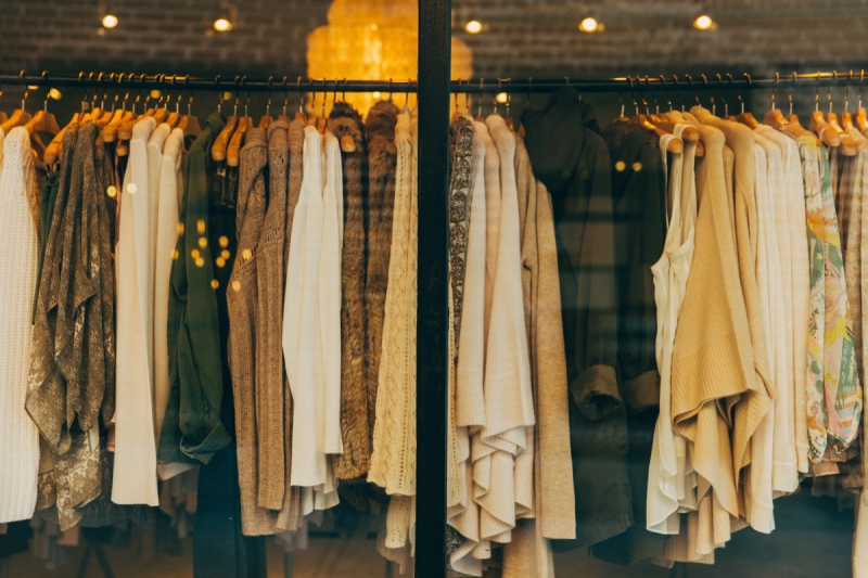 vente-VILLARS SUR VAR-min_clothe_fashion_store_shop_window_store_front-21277